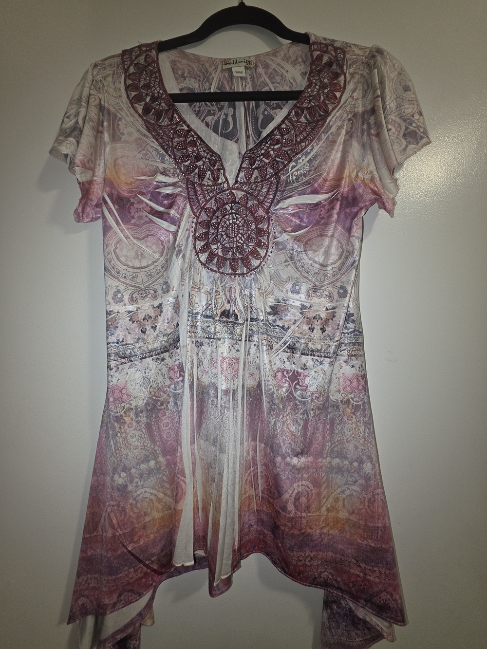 Women’s Boho V-Neck Tunic Top with Lace Medallion - Pink/Cream